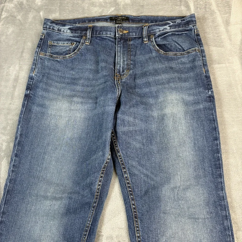 Banana Republic Athletic Fit Jeans Men's 36x29 Mid Rise Med Wash Denim Whiskered